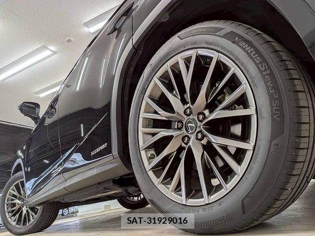 Lexus RX 2019-10 7358567-18