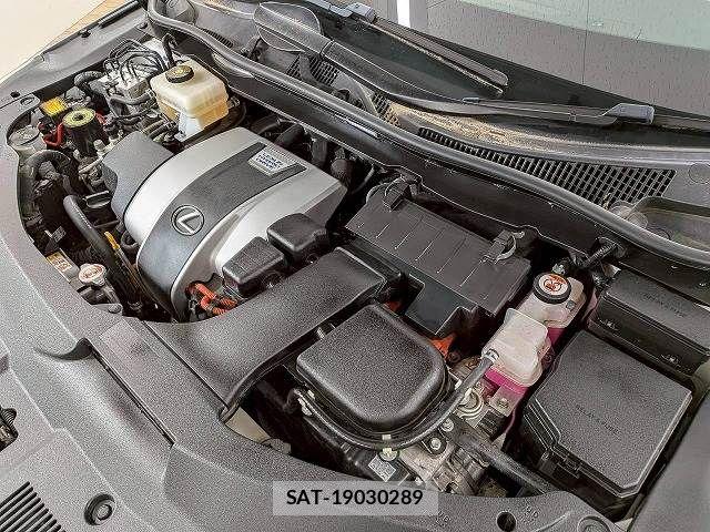 Lexus RX 2016-09 7358569-17