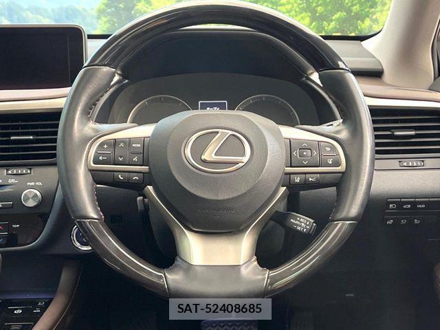 Lexus RX 2016-02 7392709-10