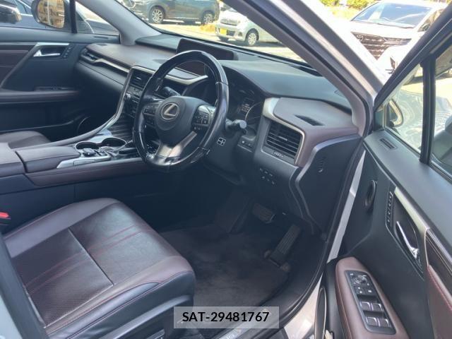 Lexus RX 2016-02 7392710-11