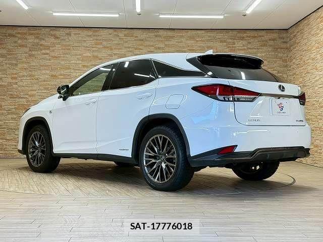 Lexus RX 2020-01 7501333-16