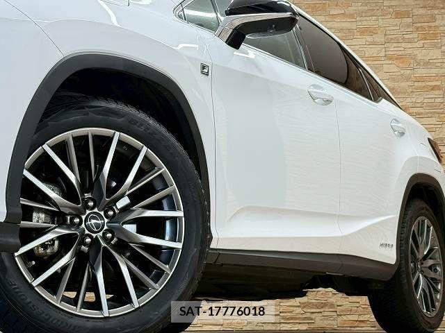 Lexus RX 2020-01 7501333-18