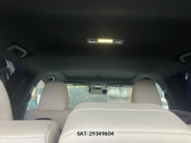 Lexus RX 2016-01 7617748-10