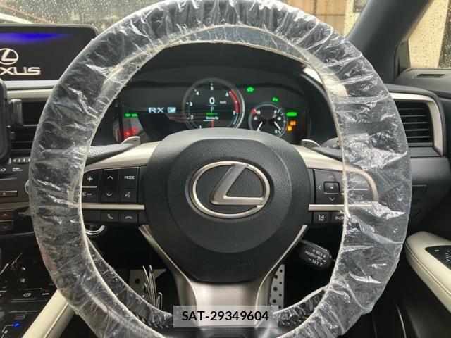 Lexus RX 2016-01 7617748-12
