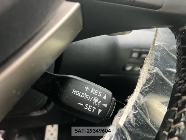 Lexus RX 2016-01 7617748-24