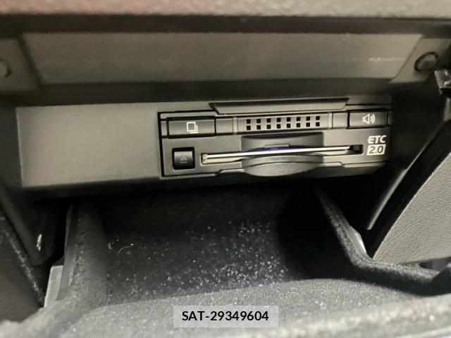 Lexus RX 2016-01 7617748-26