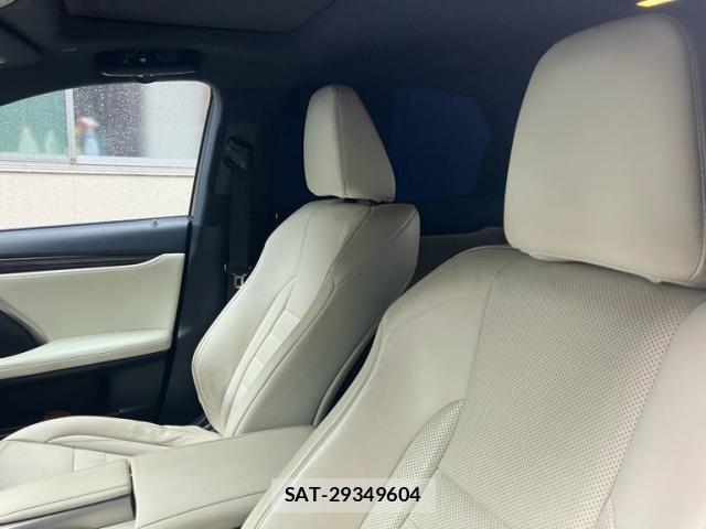 Lexus RX 2016-01 7617748-7