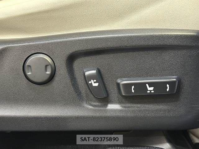 Lexus RX 2017-05 7962468-13