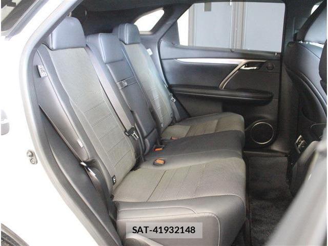 Lexus RX 2021-04 8074404-10