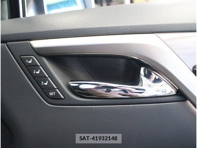 Lexus RX 2021-04 8074404-23
