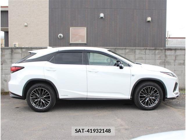Lexus RX 2021-04 8074404-6
