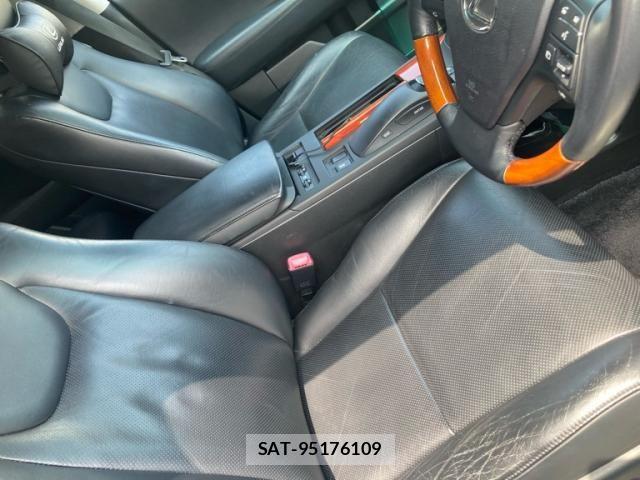 Lexus RX 2010-03 8131062-12