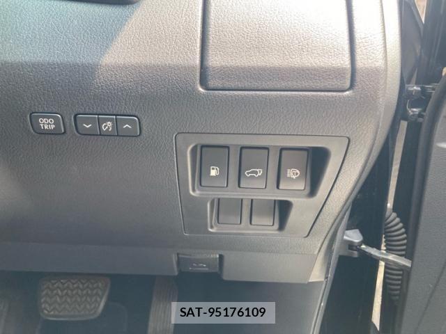 Lexus RX 2010-03 8131062-16
