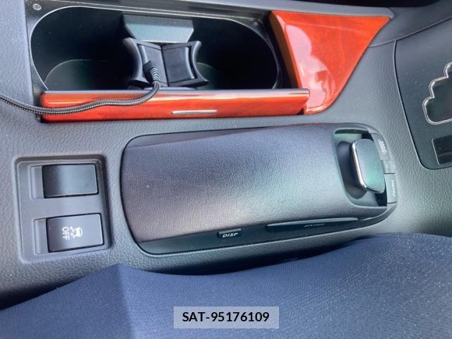 Lexus RX 2010-03 8131062-19