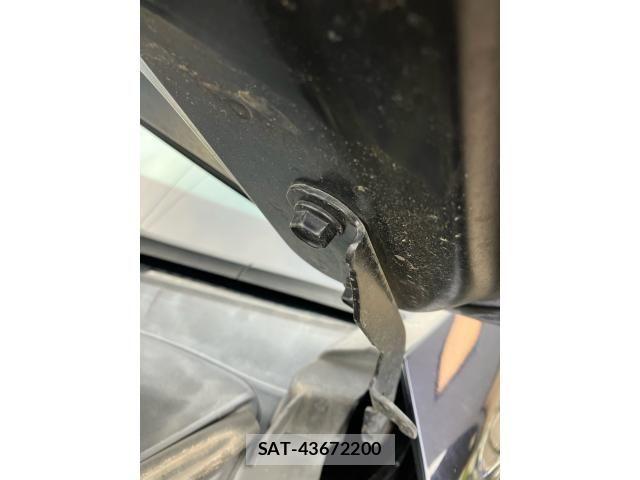 Lexus RX 2009-12 8131063-21