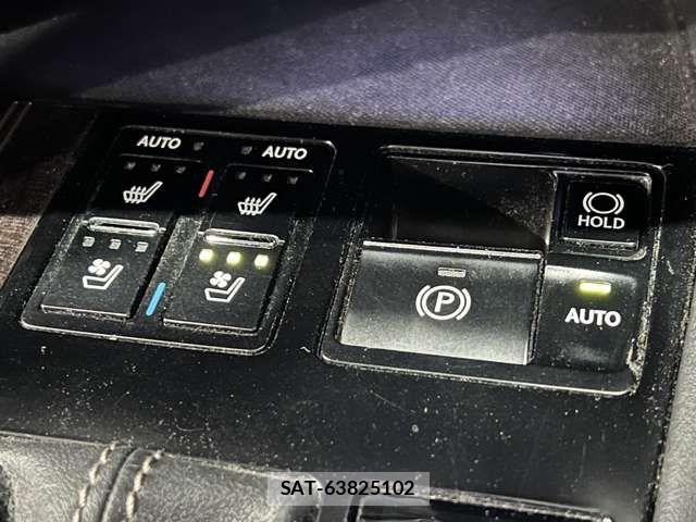 Lexus RX 2016-01 8146091-7