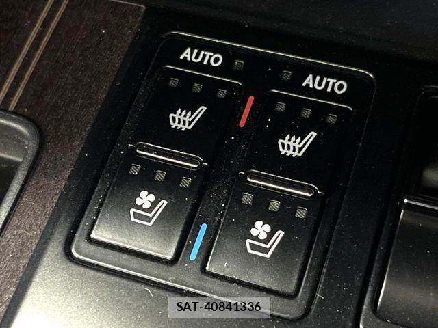 Lexus RX 2022-01 8208462-10