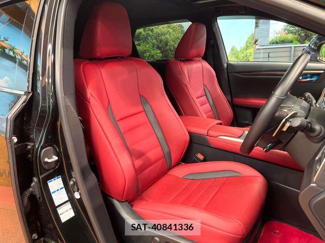 Lexus RX 2022-01 8208462-11