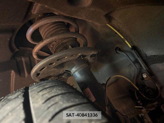 Lexus RX 2022-01 8208462-19
