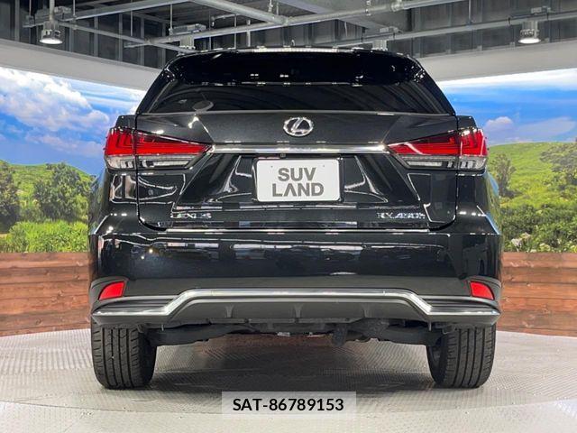 Lexus RX 2020-05 8208463-16