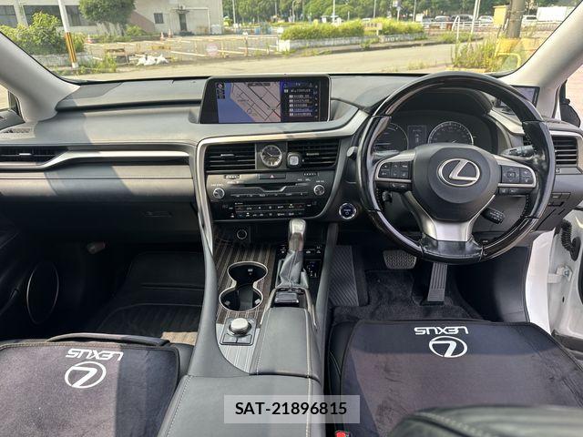 Lexus RX 2017-02 8208467-1