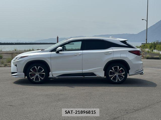 Lexus RX 2017-02 8208467-21
