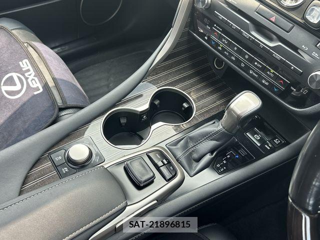 Lexus RX 2017-02 8208467-6