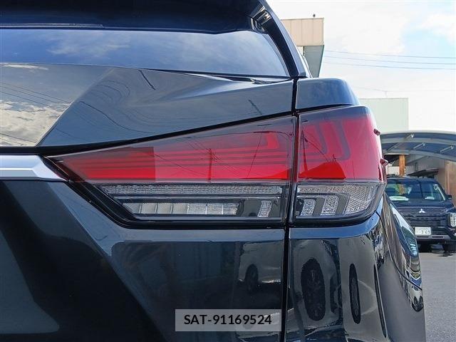 Lexus RX 2021-07 8245765-13