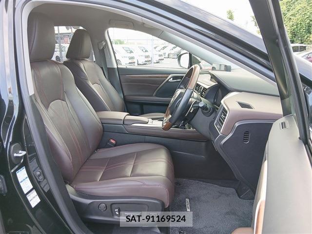 Lexus RX 2021-07 8245765-15