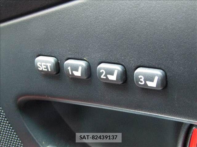 Lexus RX 2009-07 8245768-14