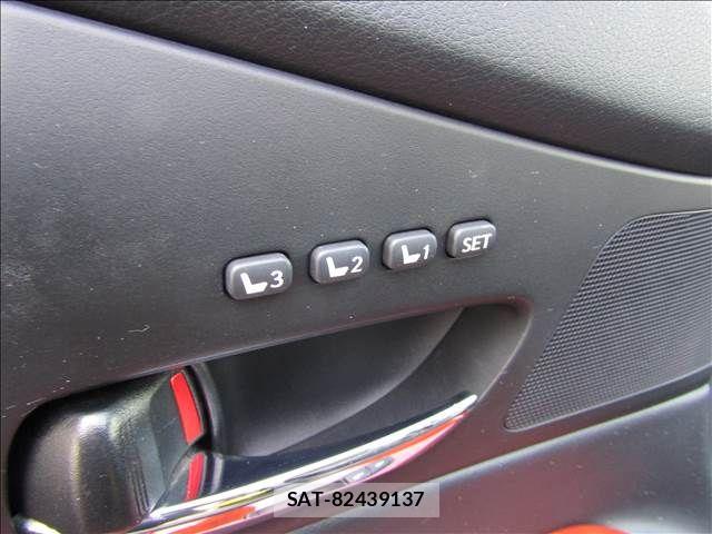 Lexus RX 2009-07 8245768-15