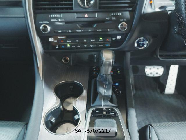 Lexus RX 2018-01 8336613-17