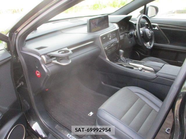 Lexus RX 2020-01 8366788-16