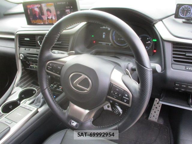 Lexus RX 2020-01 8366788-21
