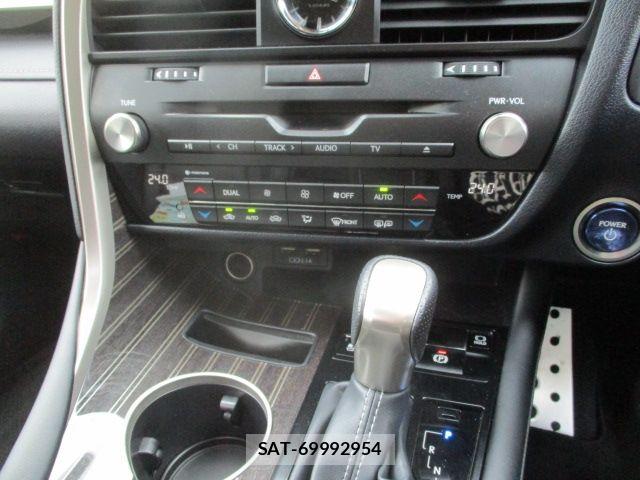 Lexus RX 2020-01 8366788-23