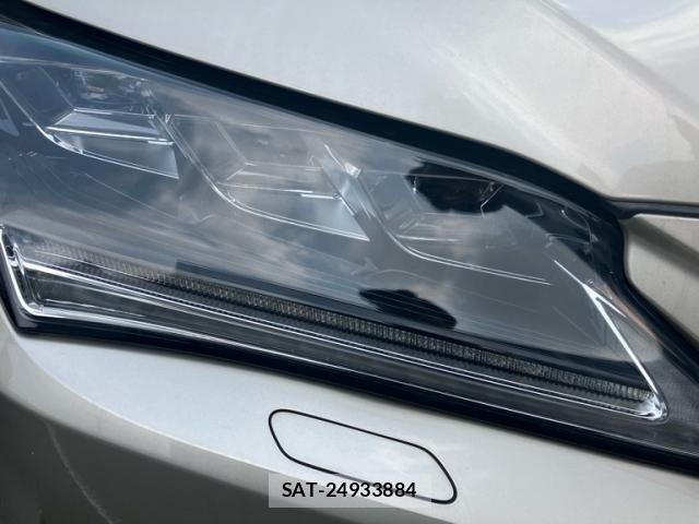 Lexus RX 2017-01 8366790-8