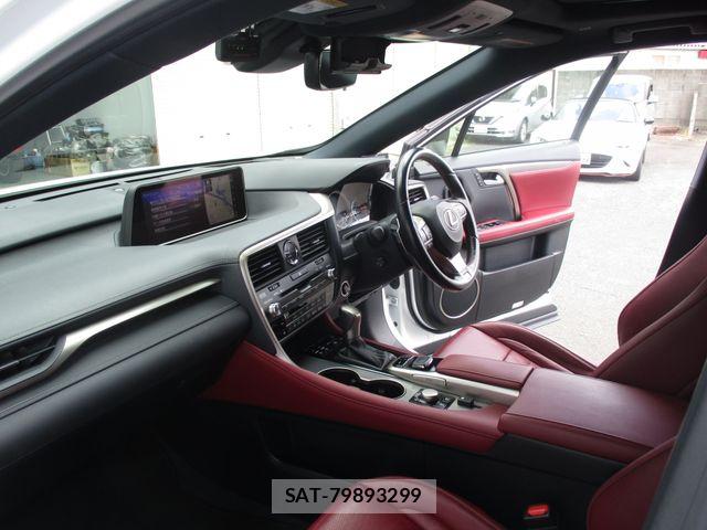 Lexus RX 2016-07 8366789-12