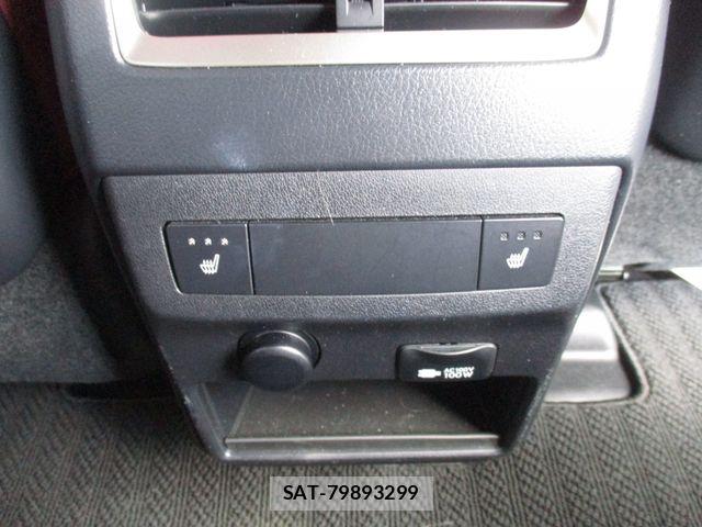 Lexus RX 2016-07 8366789-24