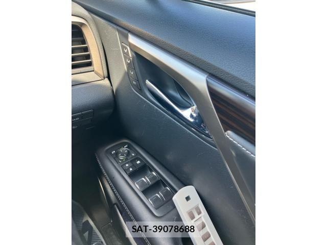 Lexus RX 2016-11 8366791-17