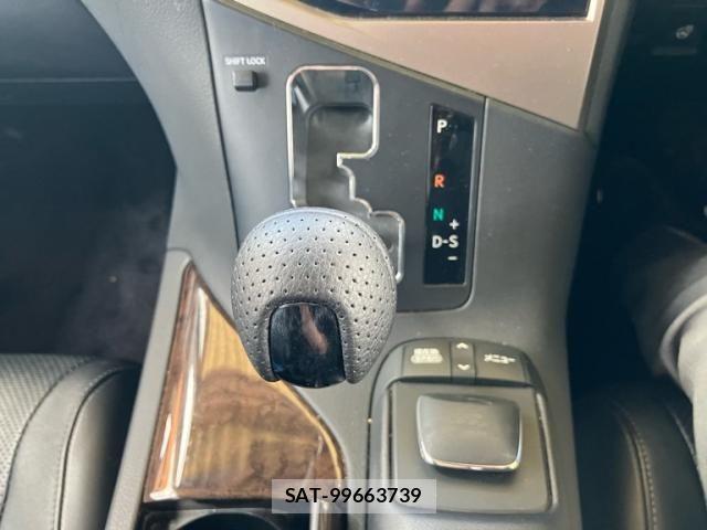 Lexus RX 2012-09 8413327-19