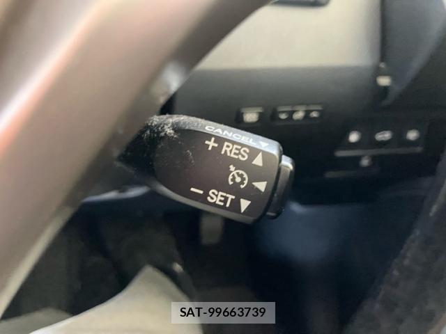 Lexus RX 2012-09 8413327-20