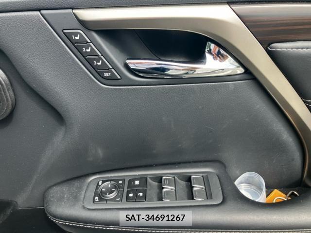Lexus RX 2020-12 8413324-13