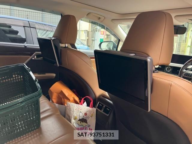 Lexus RX 2018-04 8457835-12