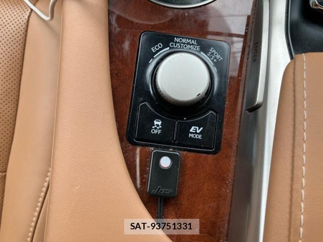 Lexus RX 2018-04 8457835-24