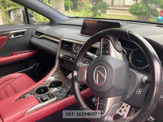 Lexus RX 2018-01 8660009-5