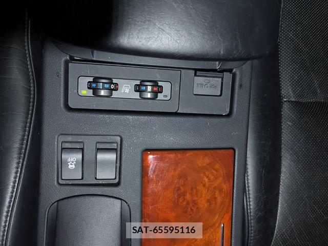 Lexus RX 2009-10 8666430-26