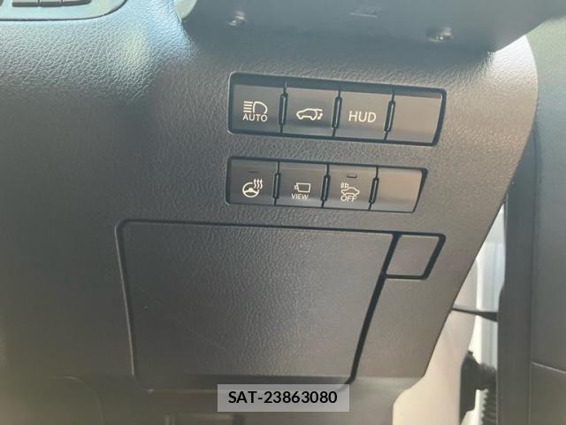 Lexus RX 2017-04 8660011-18