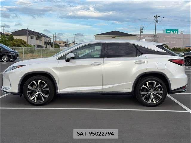 Lexus RX 2019-10 8743512-16