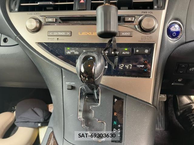 Lexus RX 2012-07 8796517-18