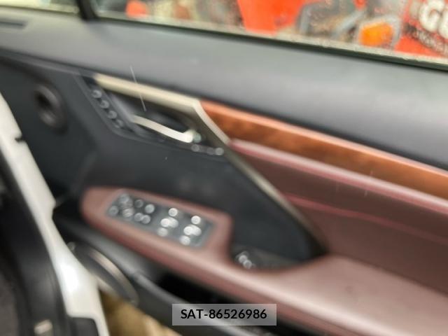 Lexus RX 2020-05 8830035-15
